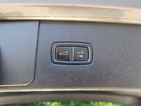Used 2021 Porsche Cayenne AWD/4WD image 26