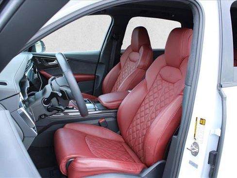 Used 2023 Audi SQ7 Prestige w/ Prestige Package AWD/4WD image 18