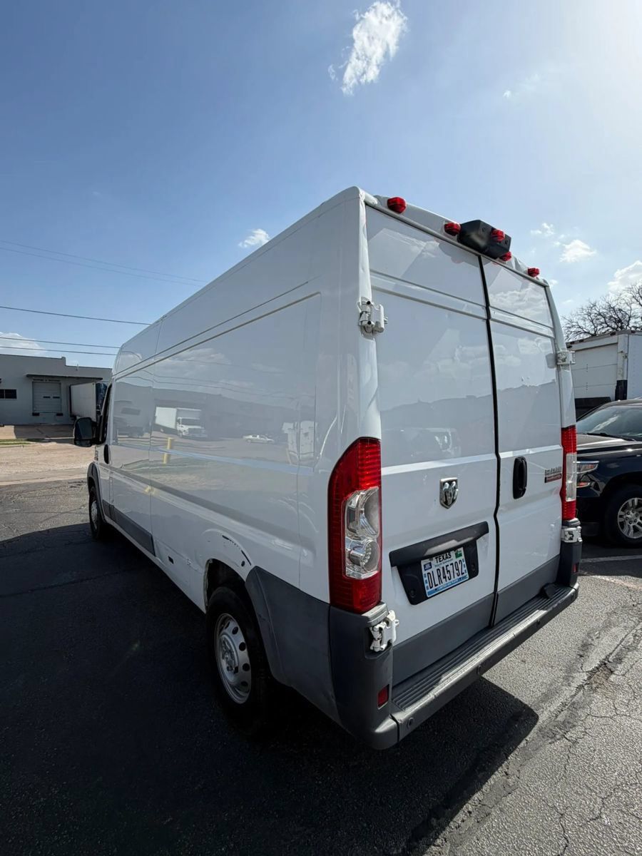 Used 2018 RAM ProMaster 2500 w/ Interior Convenience Group FWD image 5