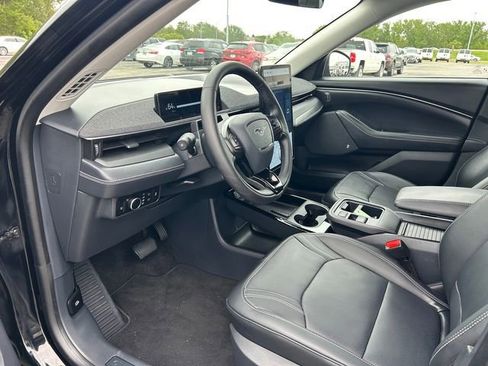 Used 2025 Ford Mustang Mach-E Premium AWD/4WD image 11