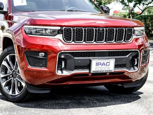 New 2025 Jeep Grand Cherokee Overland w/ Adv Protech Group III image 3