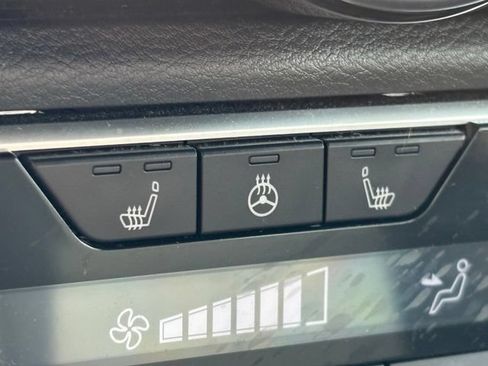 Certified 2023 Nissan Sentra SR w/ SR Premium Package FWD image 16