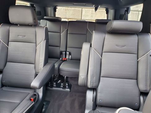 Certified 2025 Cadillac Escalade Sport image 45