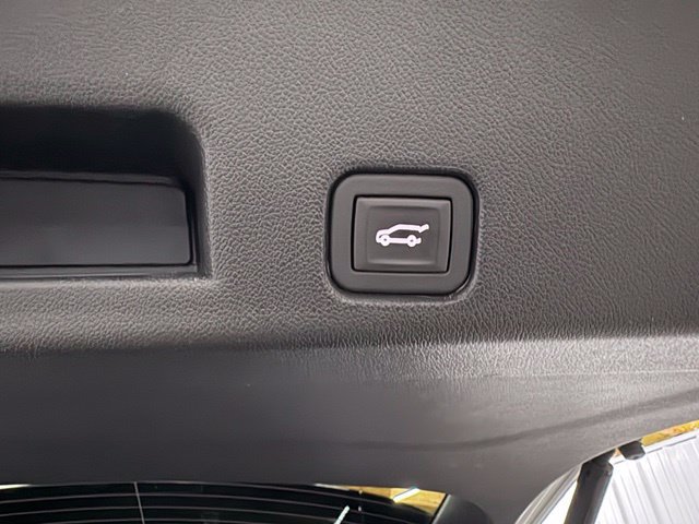 Used 2024 GMC Acadia Elevation w/ LPO, Floor Liner Package FWD image 10
