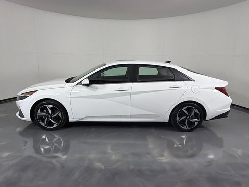 Used 2023 Hyundai Elantra Limited FWD image 8