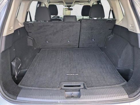 Used 2025 Nissan Rogue SV AWD/4WD image 6