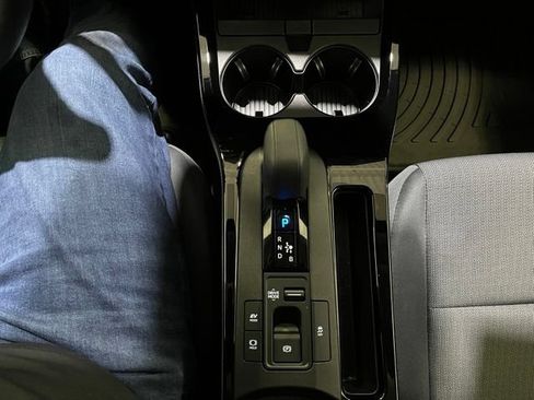 Certified 2023 Toyota Prius LE FWD image 19