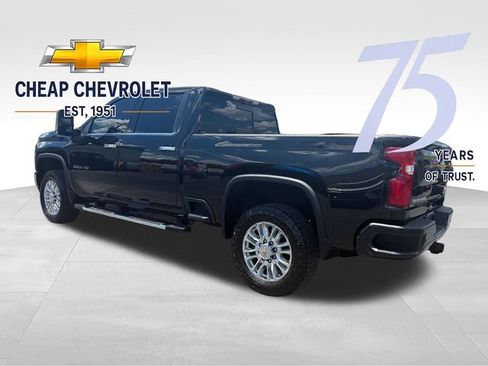 Used 2022 Chevrolet Silverado 2500 High Country AWD/4WD image 3