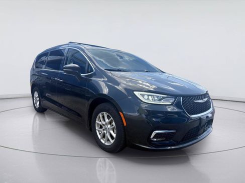 Used 2022 Chrysler Pacifica Touring-L FWD image 1