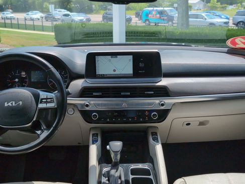 Used 2022 Kia Telluride EX w/ EX Premium Package FWD image 30