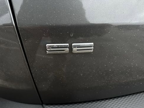 Used 2022 Ford Escape SE w/ Cold Weather Package FWD image 31