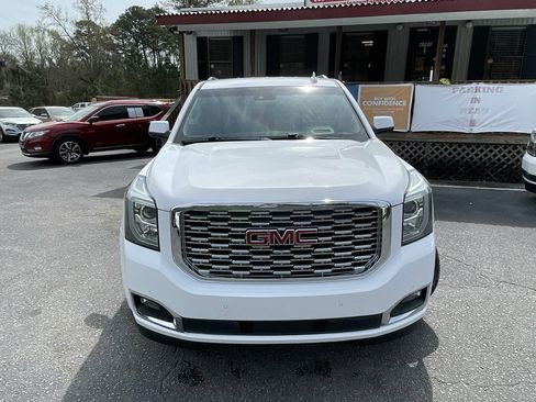 Used 2018 GMC Yukon Denali RWD image 3
