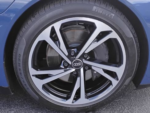 Used 2022 Audi e-tron GT Premium Plus w/ Performance Package image 8