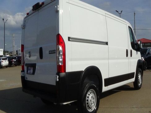 Used 2025 RAM ProMaster 2500 w/ Safety Group FWD image 6