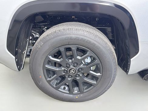 New 2026 Toyota Tundra Platinum AWD/4WD image 27