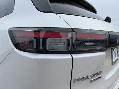 Certified 2024 Honda Prologue Touring image 7