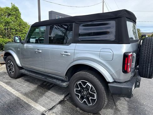 Used 2023 Ford Bronco Outer Banks AWD/4WD image 3