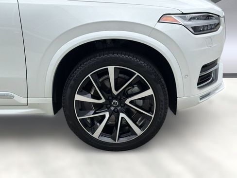 Certified 2024 Volvo XC90 B5 Plus w/ Protection Package Premier AWD/4WD image 11
