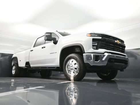 New 2026 Chevrolet Silverado 3500 W/T AWD/4WD image 45