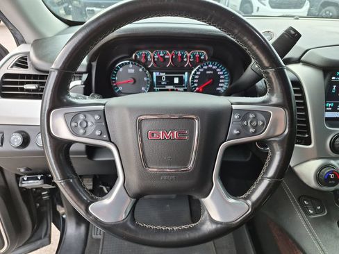 Used 2019 GMC Yukon XL SLT AWD/4WD image 25