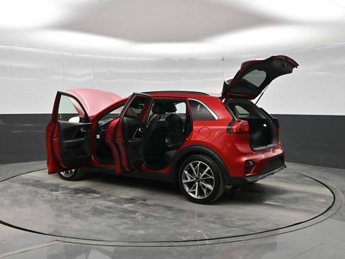 Used 2022 Kia Niro Touring Special Edition FWD image 41