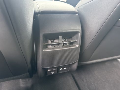 New 2026 Jeep Cherokee Overland AWD/4WD image 24
