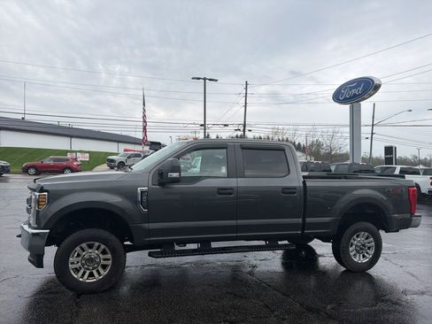 Used 2018 Ford F250 XL w/ STX Appearance Package AWD/4WD image 5