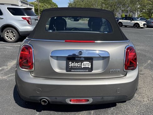 Used 2019 MINI Cooper Convertible w/ Premium Package image 4