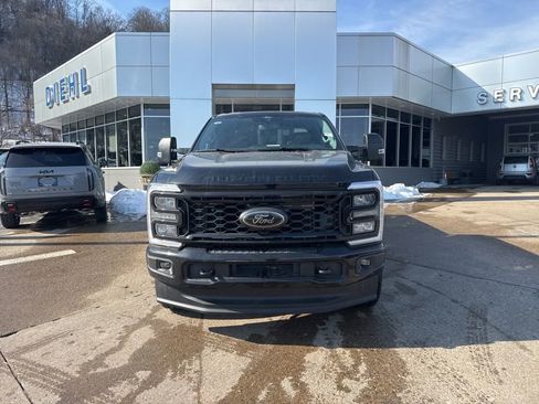 New 2026 Ford F350 XLT w/ XLT Premium Package AWD/4WD image 2