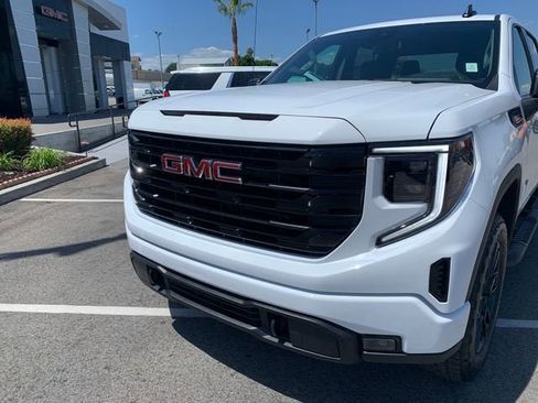 New 2026 GMC Sierra 1500 Elevation w/ Elevation Select Package AWD/4WD image 3