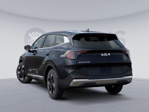 New 2026 Kia Sportage LX image 5