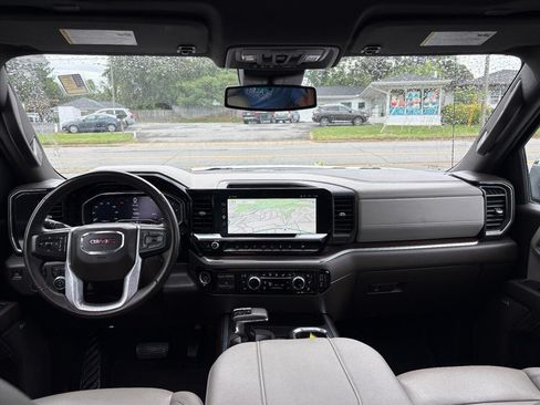 Used 2023 GMC Sierra 1500 SLT w/ SLT Premium Plus Package AWD/4WD image 6