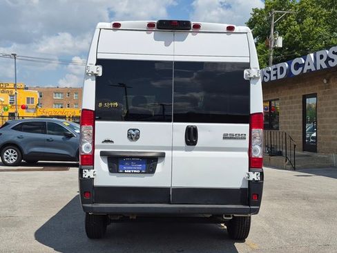Used 2023 RAM ProMaster 2500 FWD image 5