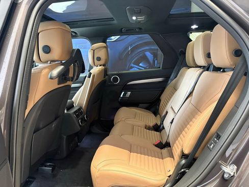 New 2026 Land Rover Discovery Dynamic SE AWD/4WD image 12