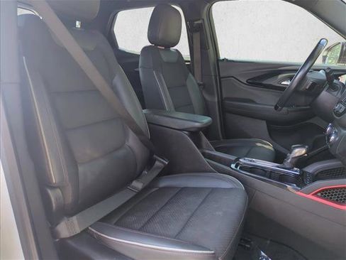 Used 2021 Chevrolet TrailBlazer RS w/ Technology Package image 22