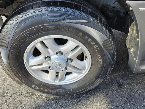 Used 2000 Lexus LX 470 4WD image 9