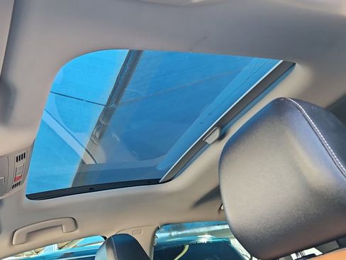 Used 2022 Volkswagen Jetta SEL image 15