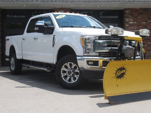 Used 2017 Ford F250 Lariat w/ Chrome Package AWD/4WD image 1