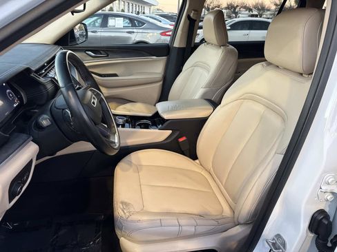 Used 2021 Jeep Grand Cherokee L Limited image 22