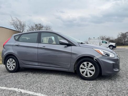 Used 2016 Hyundai Accent SE image 6