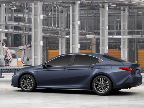 New 2026 Toyota Camry XLE FWD image 5