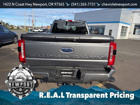 Used 2025 Ford F250 Lariat w/ Chrome Package image 6