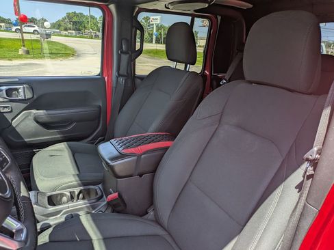 Used 2020 Jeep Gladiator Sport w/ Quick Order Package 24S AWD/4WD image 14
