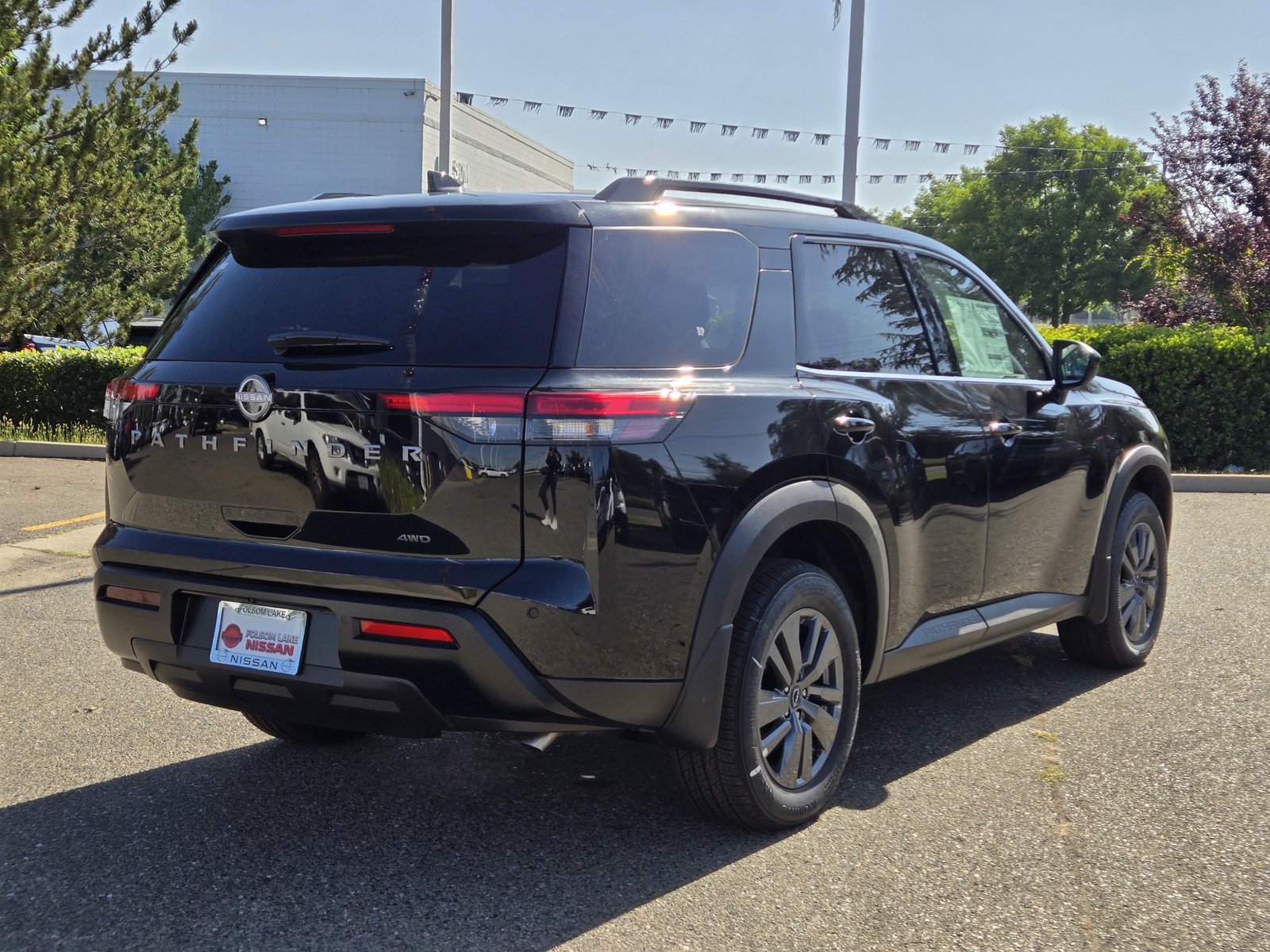 New 2026 Nissan Pathfinder SV AWD/4WD image 4