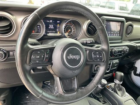 Used 2020 Jeep Gladiator Sport w/ Quick Order Package 24S AWD/4WD image 10