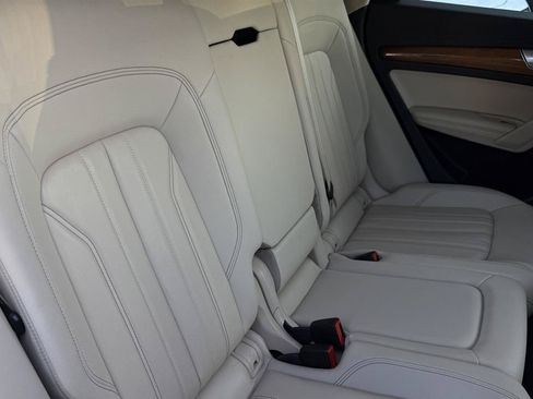 Used 2023 Audi Q5 2.0T Premium Plus w/ Premium Plus Package AWD/4WD image 38