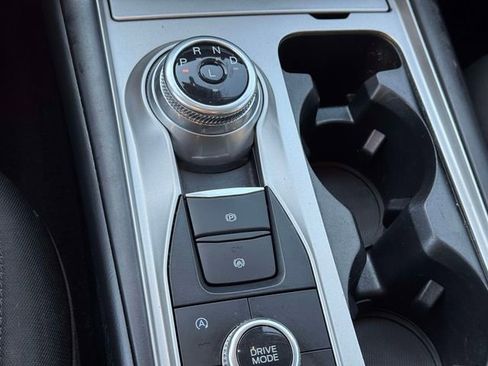 Used 2021 Ford Explorer XLT image 36