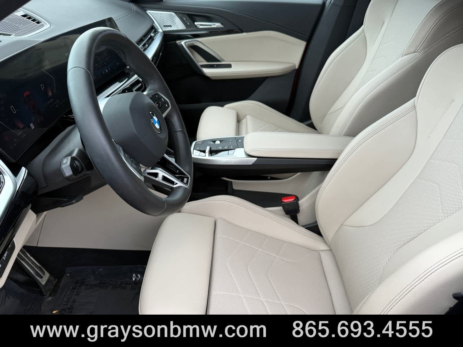 Used 2025 BMW X2 xDrive28i w/ Premium Package AWD/4WD image 12