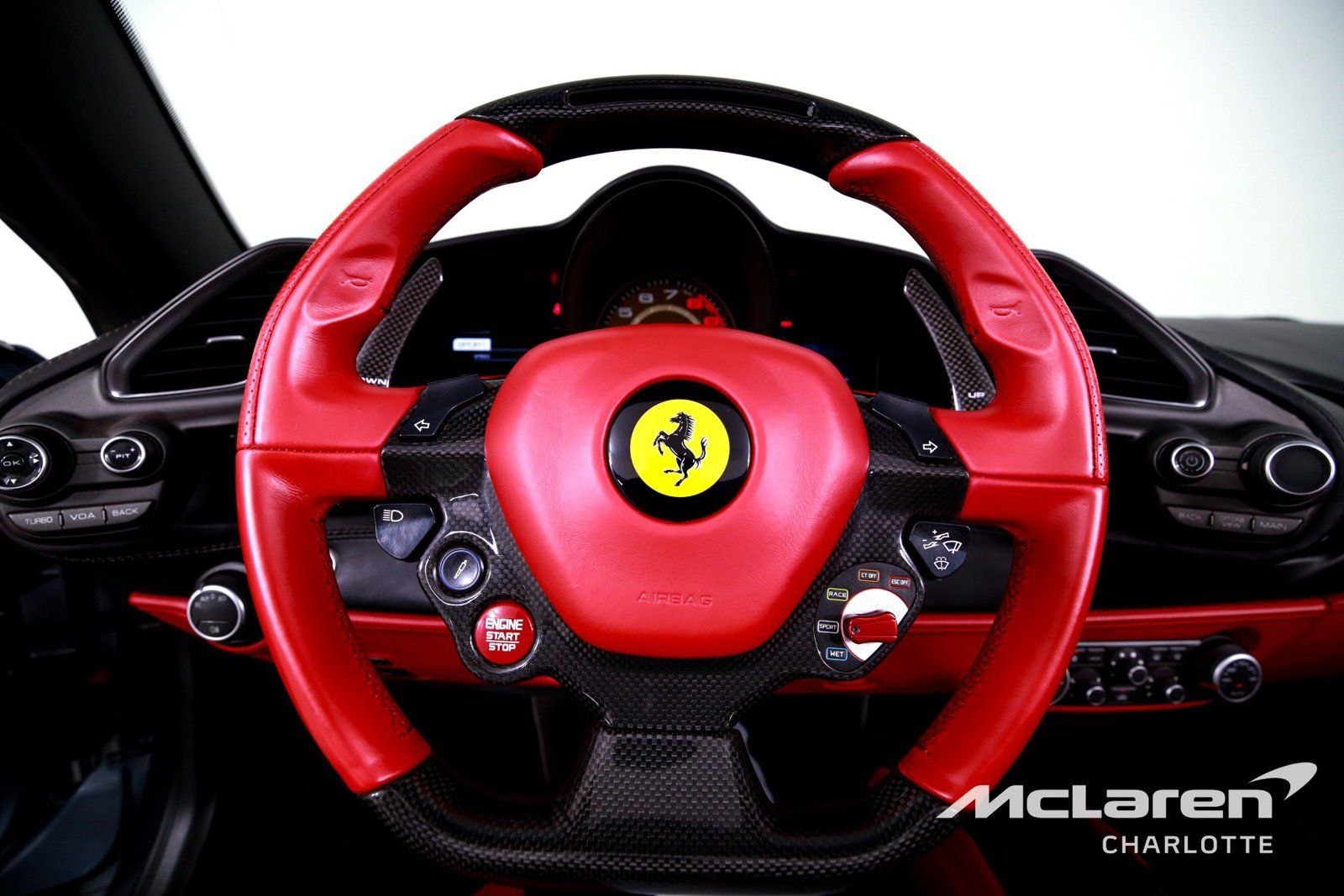Used 2019 Ferrari 488 Spider RWD image 14