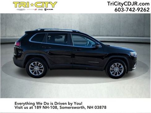 Used 2019 Jeep Cherokee Latitude Plus w/ Comfort/Convenience Group image 6